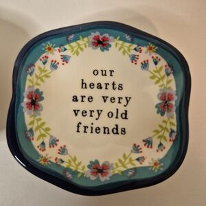 Set Of 2 Miniature Trinket Dishes NWT Cute With A Beautiful Message.